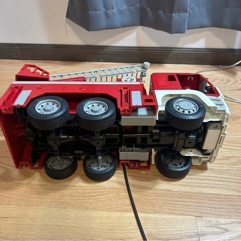 Driven by Battat Bright Red & White Fire Truck Toy Vehicle Lights 24 Ladder